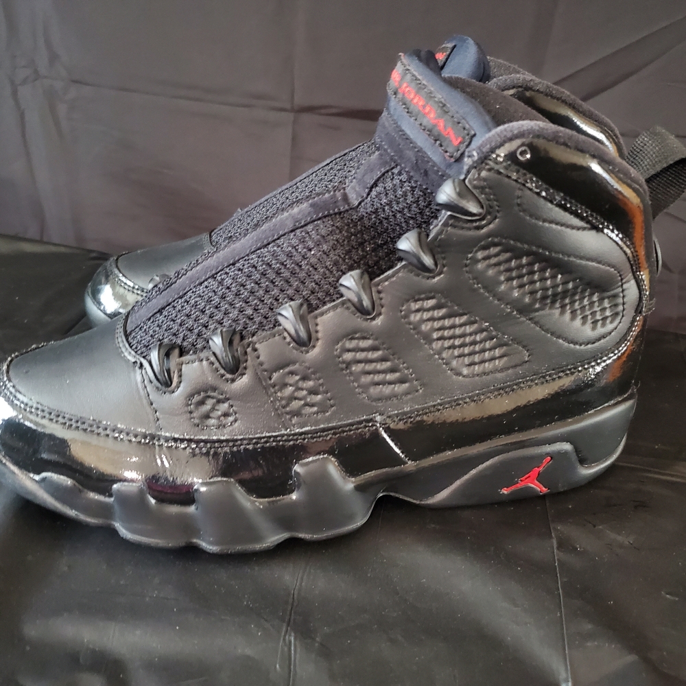 Jordan Men's Black Sneakers